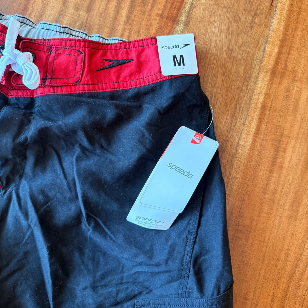 Speedo Men's Black/Red Swim Trunks Size M NWT - Picture 2 of 5
